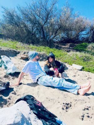 Nicolás Vázquez Instagram - Días de conexión real, de amor compartido, brindis sinceros, charlas, risas, entre playa y naturaleza, mates al sol, comida rica y momentos simples que se vuelven eternos. Todo lo que hace bien. Gracias @haras.hoteldecampo por tanto amor. 
Me sentí como en casa. Ahora a volver al ring. 
Esto también es #Rocky ❤️♾️