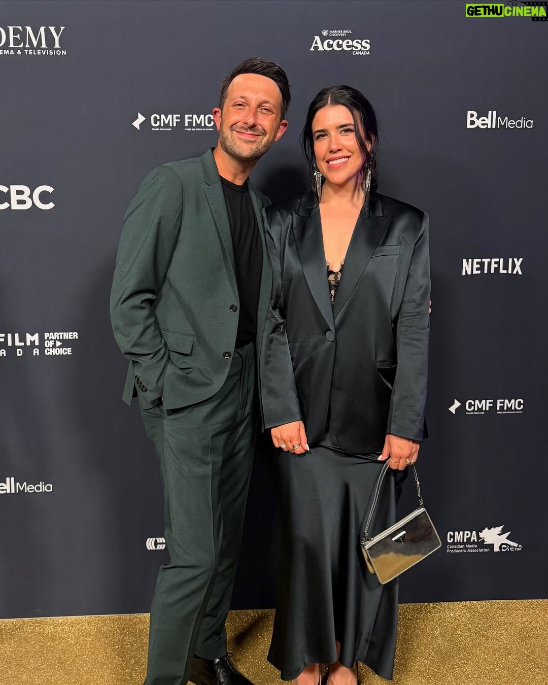Nicole Power - 1.5K Likes - Loved celebrating the hunnies last night - a room full of talented talents! Congrats to my fellow nominees and @rodrigofstoll on the award I’m ur biggest fan! 

1. My work husband who many thought was my real husband
2. Three best friends that anyone can have 
3. SALVO
4. “Do I look like Jean Smart in the finale of Hacks?”
5. Spoiler of my look for tonight’s gala