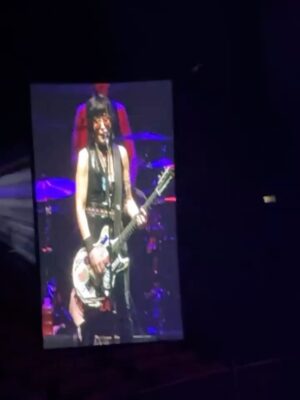 Nicole Stuart Instagram - Recap~ at the Kia Forum. Watching Billy Idol and Joan Jett live was everything I hoped for and more—even a tribute to Ozzy and electric guitar, killer vocals, and a crowd that fed off the energy all night. Grateful for the magic of their music and the memories it brought back growing up in Vegas going to college at UNLV. Still an 80s girl at heart🩷🩷🩷, and seeing these guys was beyond awesome. They were amazing. @billyidol @joanjett
#BillyIdol #JoanJett #KiaForum #RockLegends #LiveMusic #ConcertRecap #EpicNight #RockOn #ConcertVibes #80sForever #80sGirlAtHeart #ThrowbackRock #IconicPerformance #LiveRockShow #KiaForumMemories #KiaForumCalifornia #ArenaRock #BILLYIDOL #JOANJETT #liveatkiaforum