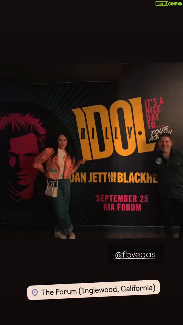 Nicole Stuart - 331 Likes - KILLED it!: Billy Idol   Joan Jett @ Kia Forum. 🔥 still an 80s girl at heart 🩷🩷🩷 #RockLegends #LiveMusic #KiaForum @billyidol