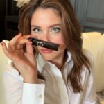 Nicole Wallace