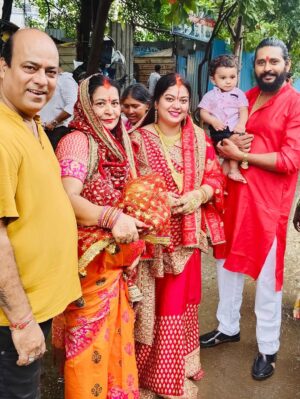 Nidhi Jha Instagram - वट सावित्री की हार्दिक शुभकामनायें 🙏🏼
#nemonikkuforever🧿❤️