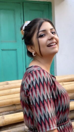 Nidhi Nirmala Mishra Instagram - Kho gye ?
.
.
.
.
.
.
.
.
#nidhinirmalamishra #reelsinstagram #reelitfeelit❤️❤️ #reelkrofeelkro❤️ #trendingsongs