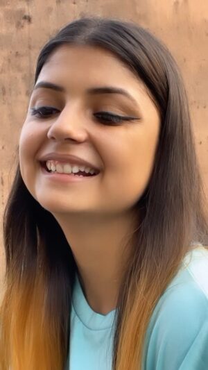 Nidhi Nirmala Mishra Instagram - Ye song aapke ke liye h ❤️
.
.
.
.
.
.
.
.
.
.
.
.
.
.
.
.
#nidhinirmalamishra #reelsinstagram #reelitfeelit❤️❤️ #reelkrofeelkro❤️ #trendingsongs