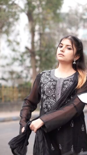 Nidhi Nirmala Mishra Instagram - Tere Dil Main Likhun Nam
.
.
.
.
.
.
.
.
.
.
#nidhinirmalamishra #reelsinstagram😍 #reelitfeelit❤️❤️ #reelkrofeelkro❤️ #trendingsongs #explorepage