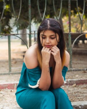 Nidhi Nirmala Mishra Instagram - Guess kro kya dekh rahi hun?
#nidhinirmalamishra