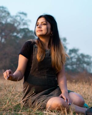 Nidhi Nirmala Mishra Instagram - Suno……………………
btao kya likhun?
#nidhinirmalamishra