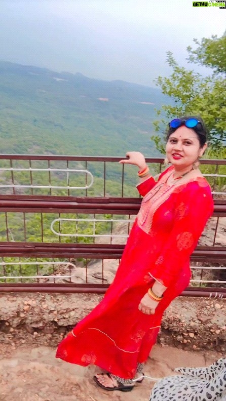 Nidhi Ojha - 6.4K Likes - 