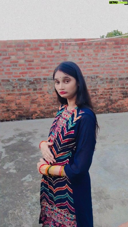Nidhi Ojha - 92.3K Likes - 