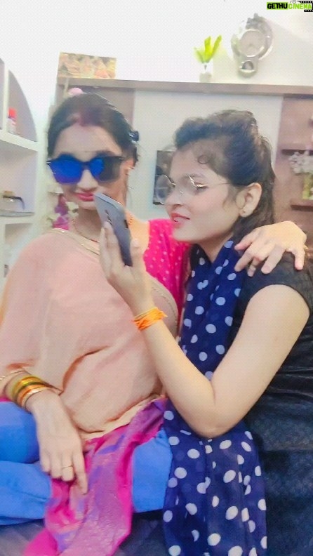Nidhi Ojha - 14K Likes - 