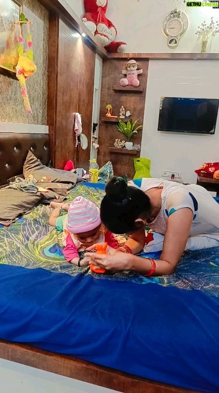 Nidhi Ojha - 7.9K Likes - 