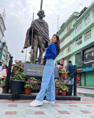 Nidhi Rajput Instagram - You must go on adventure to find out where you belong 🥨🍜. 

#ootd #ootdfashion #travel #travelphotography #travelblogger #sikkim #gangtokdiaries #fashionblogger #fashionista #fashionmodel #newpost