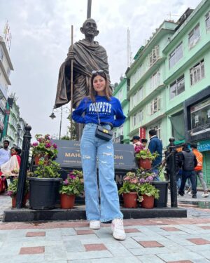 Nidhi Rajput Instagram - You must go on adventure to find out where you belong 🥨🍜. 

#ootd #ootdfashion #travel #travelphotography #travelblogger #sikkim #gangtokdiaries #fashionblogger #fashionista #fashionmodel #newpost