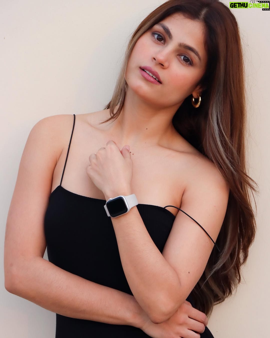 Nidhi Rajput - 4.5K Likes - In my moment 🍂. 

#ootd #newpost #fashionblogger #fashiongram #fashionista #style #styleblogger #styleinspiration #styleoftheday #instagood