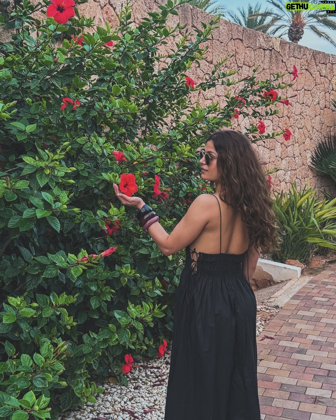 Nidhi Rajput - 3.5K Likes - Having a moment 👀🌺🌓🧉. 
.
.
.
.
.
.
#islandgirl #islandlife #islandvibes #fashiongram #styleinspiration #styleinspo #fashionista #explore