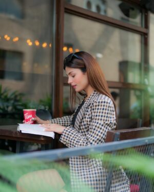 Nidhi Rajput Instagram - Leaves are falling & books are calling 🍁📚☕️. 

I’m supper excited for winter ❄️ 

Blazer from - @hm 
Shoes from - @nike 

PC- @areythatphotographer ❤️. 

#ootd #ootdfashion #ootdinspiration #ootdshare #fallseason #fallseason #falloutfits #blogger #influencer #styleblogger #styleinspo #instagood