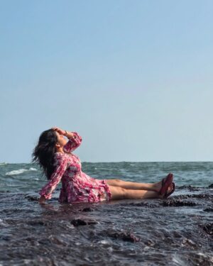 Niharika Mishra Instagram - Saltwater in my hair, stillness in my mind. 🌊🌞