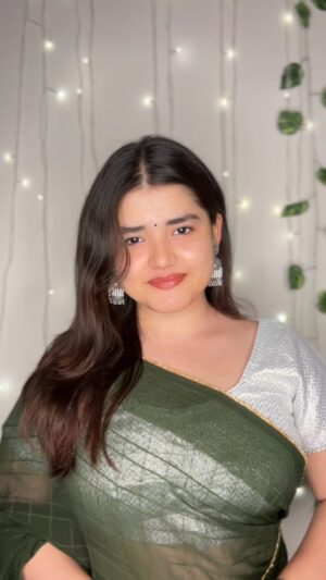 Niharika Mishra Instagram - Why wait for prosperity? This Akshay Tritiya, @Instamart brings gold coins to your home in just 10 minutes!