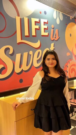 Niharika Mishra Instagram - accidentally walked into creamstone… found american mojo.
coffee chocolate. peanut butter almonds.
this is your sign to go get it. 🍨🤎
#creamstone #reelcravings #icecreamlove