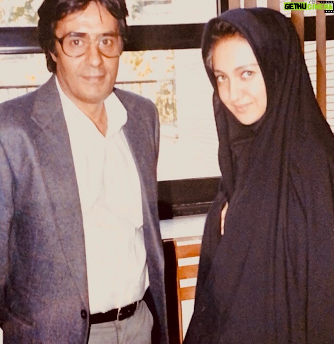 Niki Karimi - 124.1K Likes - 🤍
روی پرده فقط قصه‌ی سارا بود…
اما اینجا، پشت صحنه، قصه‌ی خنده‌ها، دوستی‌ها و لحظه‌هایی‌ست که دیگر هیچ‌وقت تکرار نمی‌شوند

Sara by Dariush Mehrjui

#سینمای_ایران #نیکی_کریمی #داریوش_مهرجویی