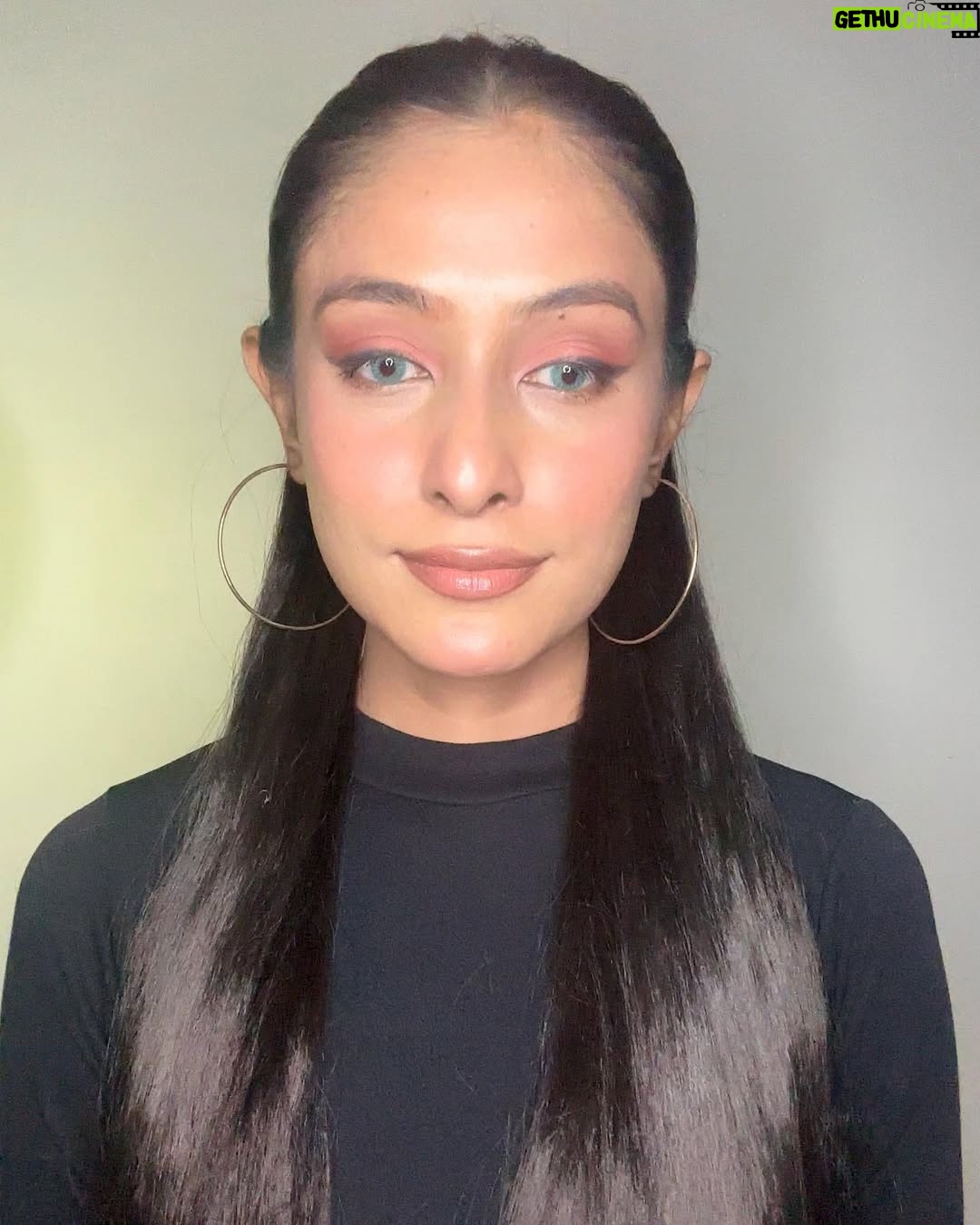 Nikitha P Khatri - 4.3K Likes - Days when i feel i dd a pretty good job with my make up during normal shoots🤪
 which one do you think is fabbie! 1,2,3 or 4