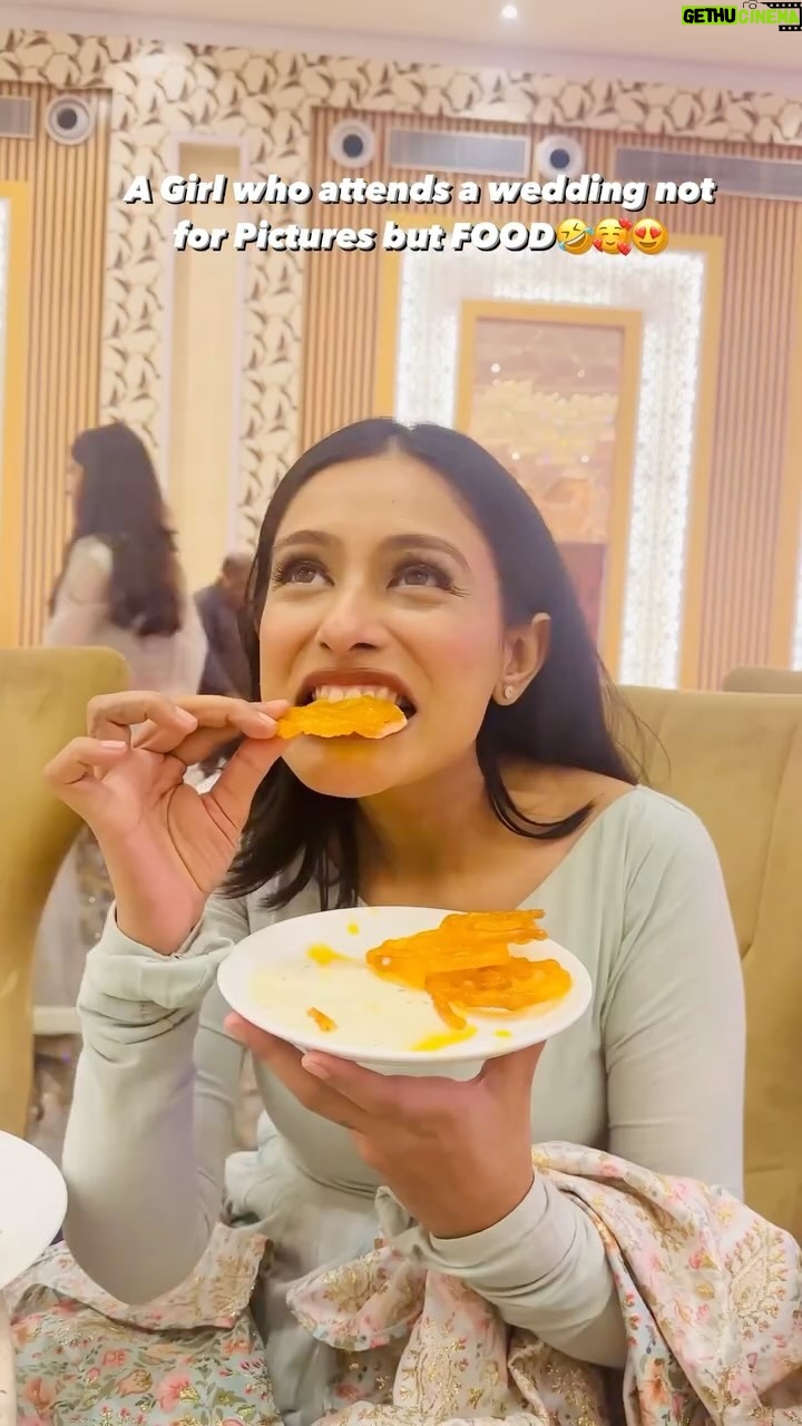 Nikitha P Khatri - 1.4K Likes - Who else is this girl?🤣
Pehley pait pooja fir kaam dooja🤪🍱

#wohwaliladki #nikitapremchandkhatri