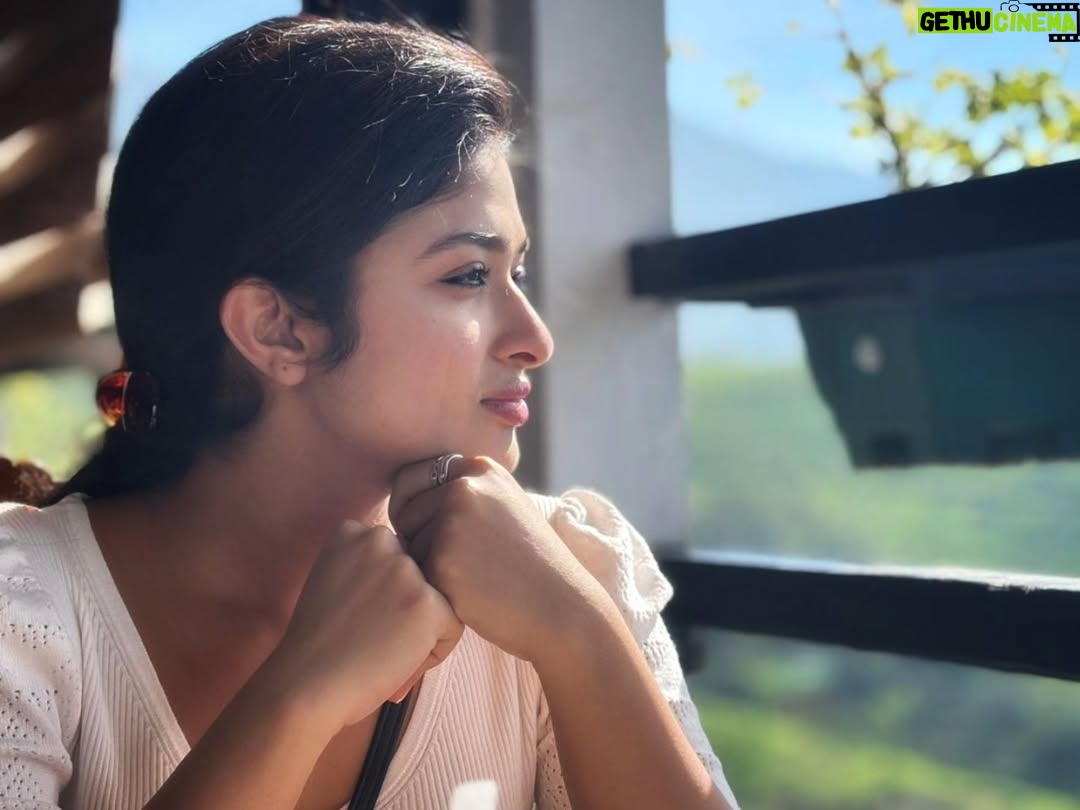 Nikitha Rajesh - 24.2K Likes - Lost in thought, surrounded by serenity. Savoring the moment, one view at a time. 🍃

#peacefulvibes #relaxationmode #scenicviews