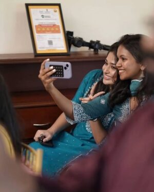 Nikitha Rajesh Instagram - One of the most happiest and emotional days🥹. However my girl wouldn't miss a chance to take 100 selfies in the meantime @degunaspam._ 😁. Cant wait to post the main picture🥹❤️