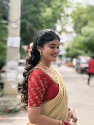 Nimeshika Radhakrishnan Instagram - Avan than Enavanahhh🤭❤️🤍🦢🦢🤍❤️
@banglesofkraftiverse