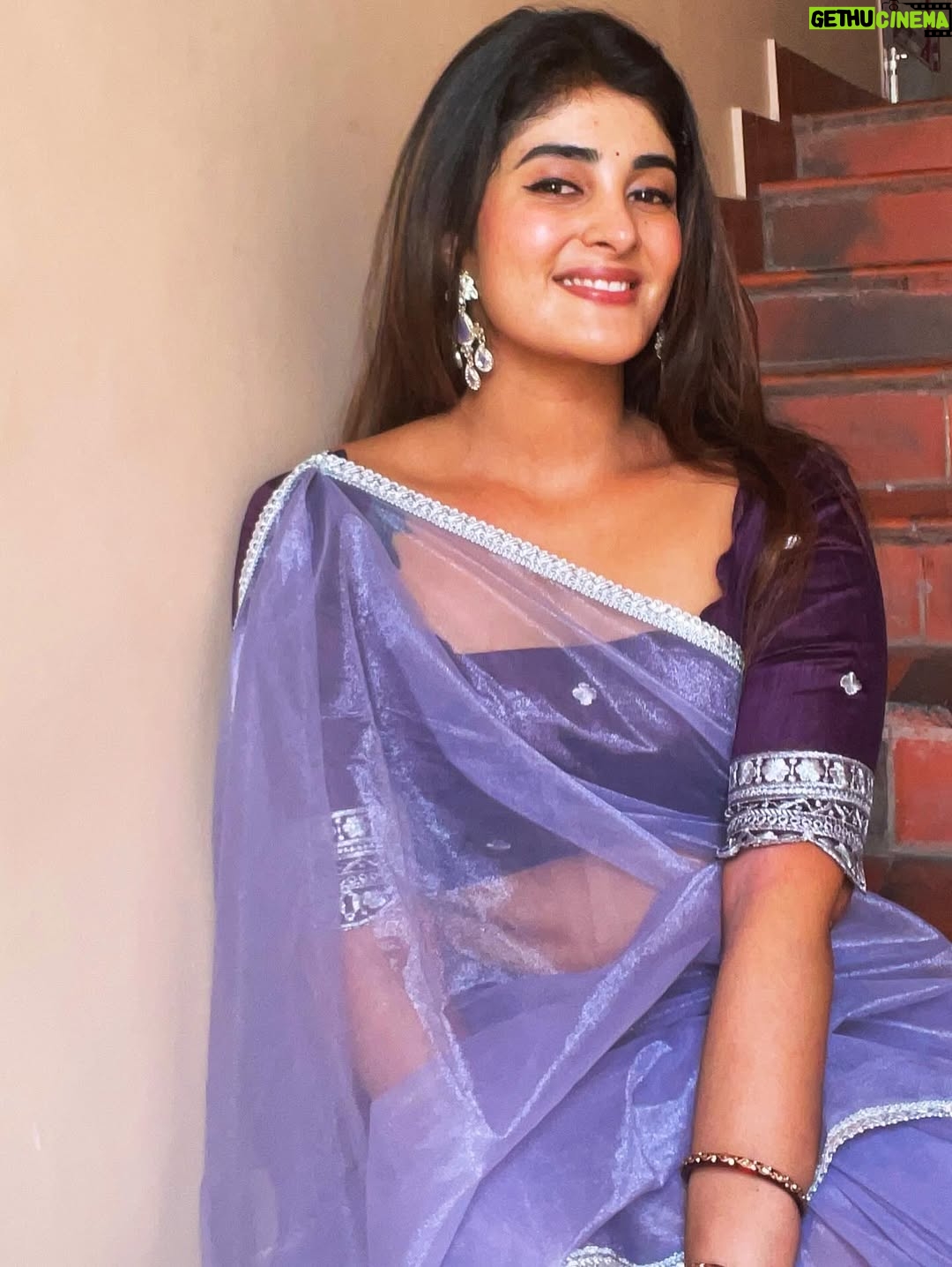 Nimeshika Radhakrishnan - 48.5K Likes - 💜🫠💜
@weaves_of_sarees