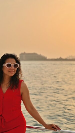 Nimisha Arora Instagram - Growth over grudges, always....
.
.
.
#NimsStylefile #NimishaArora #Dubaidiaries #DubaiCruise #GoldenHour #Sunset #Dubaisunset #TravelDiaries #nimstraveldiaries #NimsTravels #SoloTrip