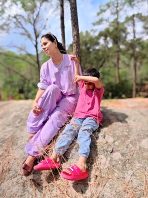 Nimisha Arora Instagram - Sukoon.....
#FamilyTrip #pinetrees #pinetreestate #nimstraveldiaries #NimsTravel #NimsTravels #NimishaArora #Nimsstylefile