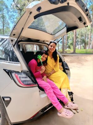 Nimisha Arora Instagram - Sukoon.....
#FamilyTrip #pinetrees #pinetreestate #nimstraveldiaries #NimsTravel #NimsTravels #NimishaArora #Nimsstylefile