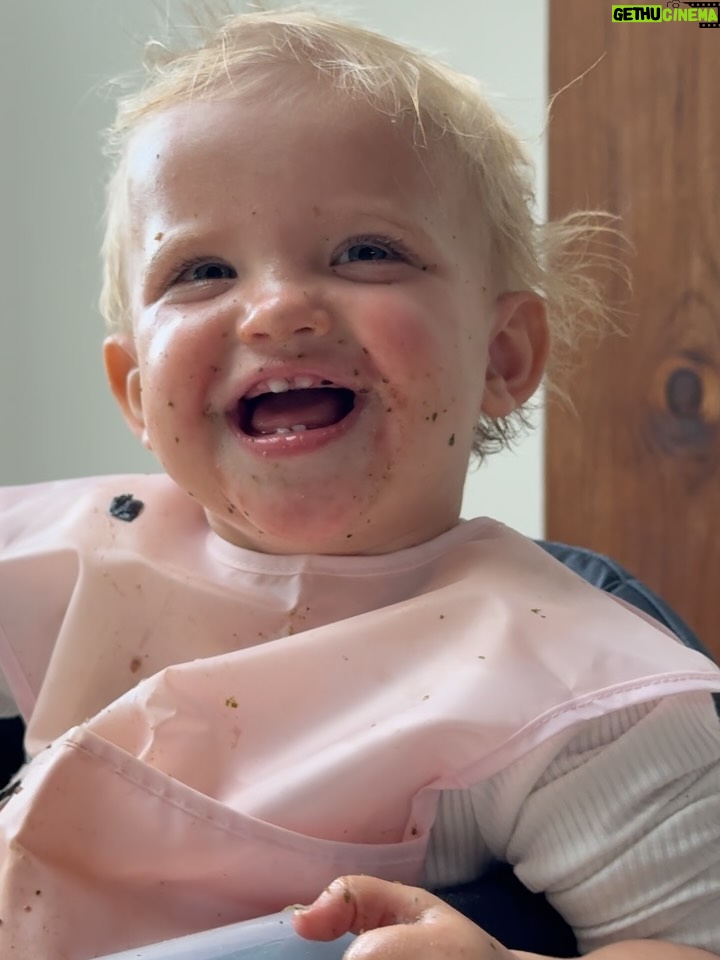 Nina Agdal - 107.6K Likes - Happy 1st birthday to our baby girl, Esmé. Thanking God every day for you. Keep dancing to the beat of your own drum lady bug. Mommy loves you sooo much!! 💞