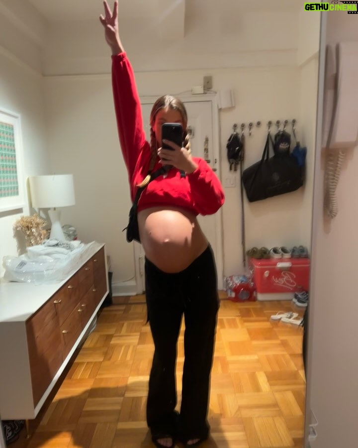Nina Agdal - 146.6K Likes - Ep 7 of @paulamericanmax documents by far the most vulnerable and beautiful experience of my life. Watch on @streamonmax 

Ps. I loved reading birth stories when I was pregnant but I wish I had seen more positive ones, so I included my positive Pitocin story at the end of this slide