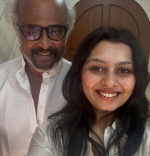 Niranjana Anoop Instagram - ❤️‍🔥So twinned with Thalaivar ❤️‍🔥
❤️‍🔥❤️‍🔥Thalaivar Nirantharam❤️‍🔥❤️‍🔥

#Rajnikanth#superstar#thailavarnirantharam#Padakkalam#movie#sucess#happiest#moments#priceless