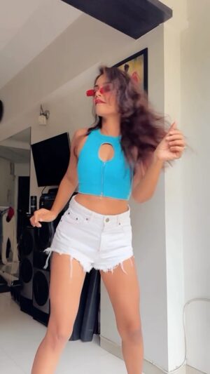 Nisha Neha Nayak Instagram - Star star 🌟