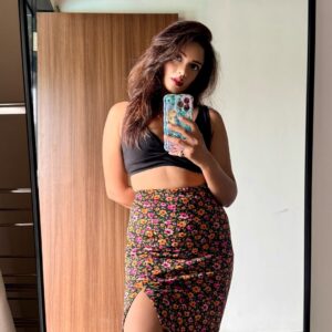Nisha Neha Nayak Instagram - So near yet so far..♠️
#instapics📷 #glamglam #photogram #vacationvibes #poolsidechillin #chillin