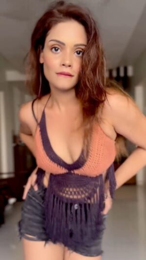 Nisha Neha Nayak Instagram - Qatal ❤️🔥
#qatal #qatalsong #ᴅᴀɴᴄᴇʀᴇᴇʟs