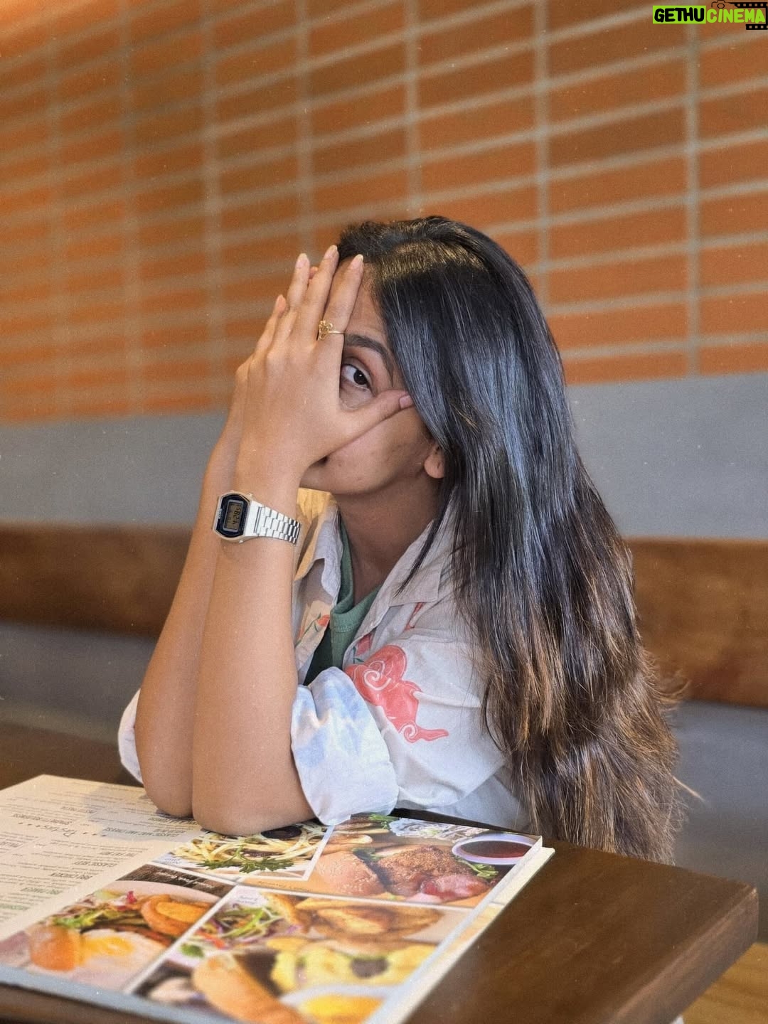 Nisha Ravikrishnan - 119K Likes - ನನ್ನಾಣೆ ರೀ !!! 🫢

Pc: love my photographer too😘 @nagashree__begar