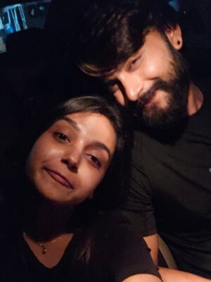 Nisha Ravikrishnan Instagram - Just me & my fav🫰🏻