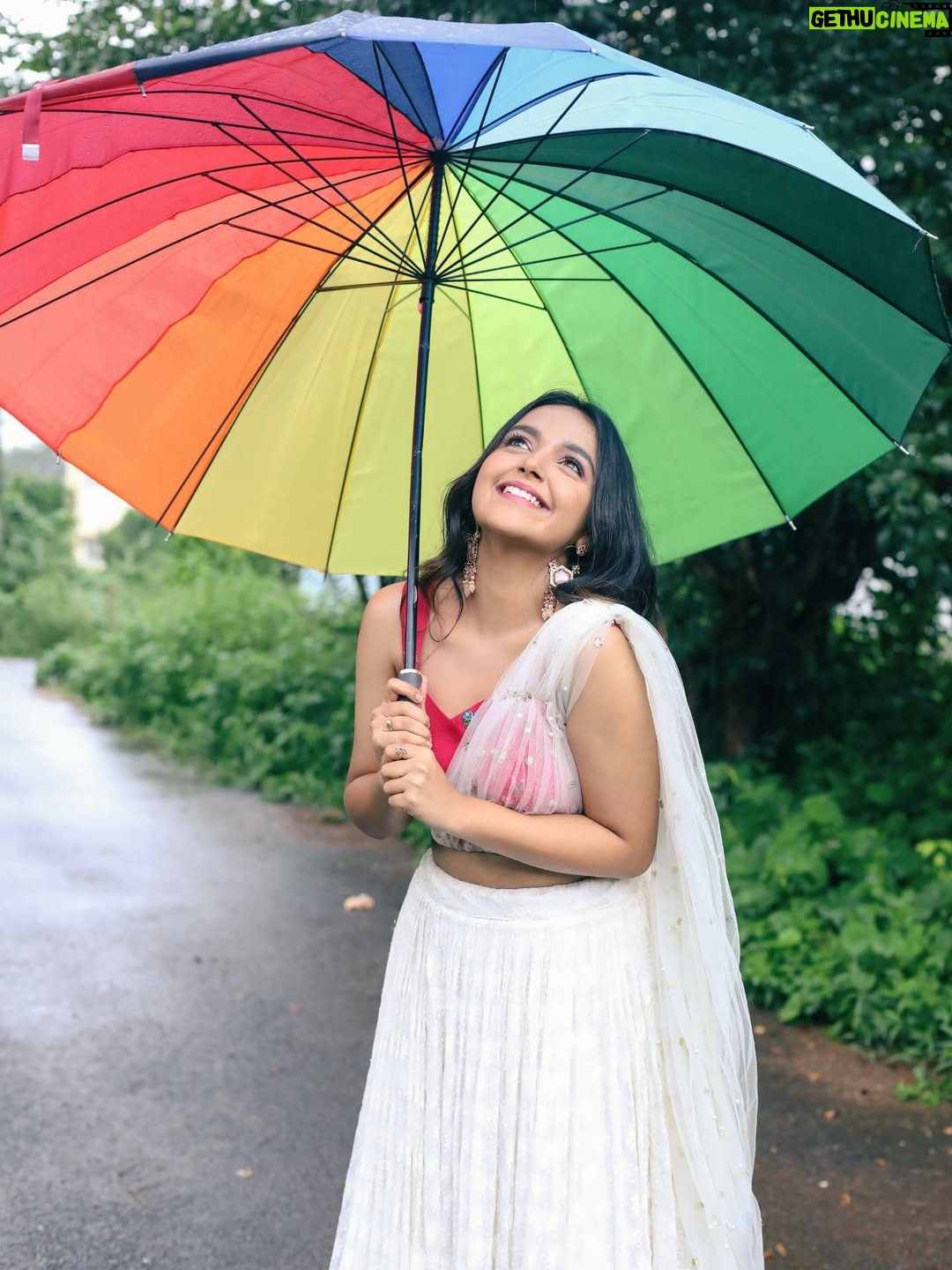 Nisha Ravikrishnan - 152.2K Likes - ನೆನೆದಿದೆ ಮೊಗ್ಗಿನ ಮನಸು🕊

Designer: @__.pk.__designerhouse 
Pc: @manjunathmagaji24 

#nimmanisharkn