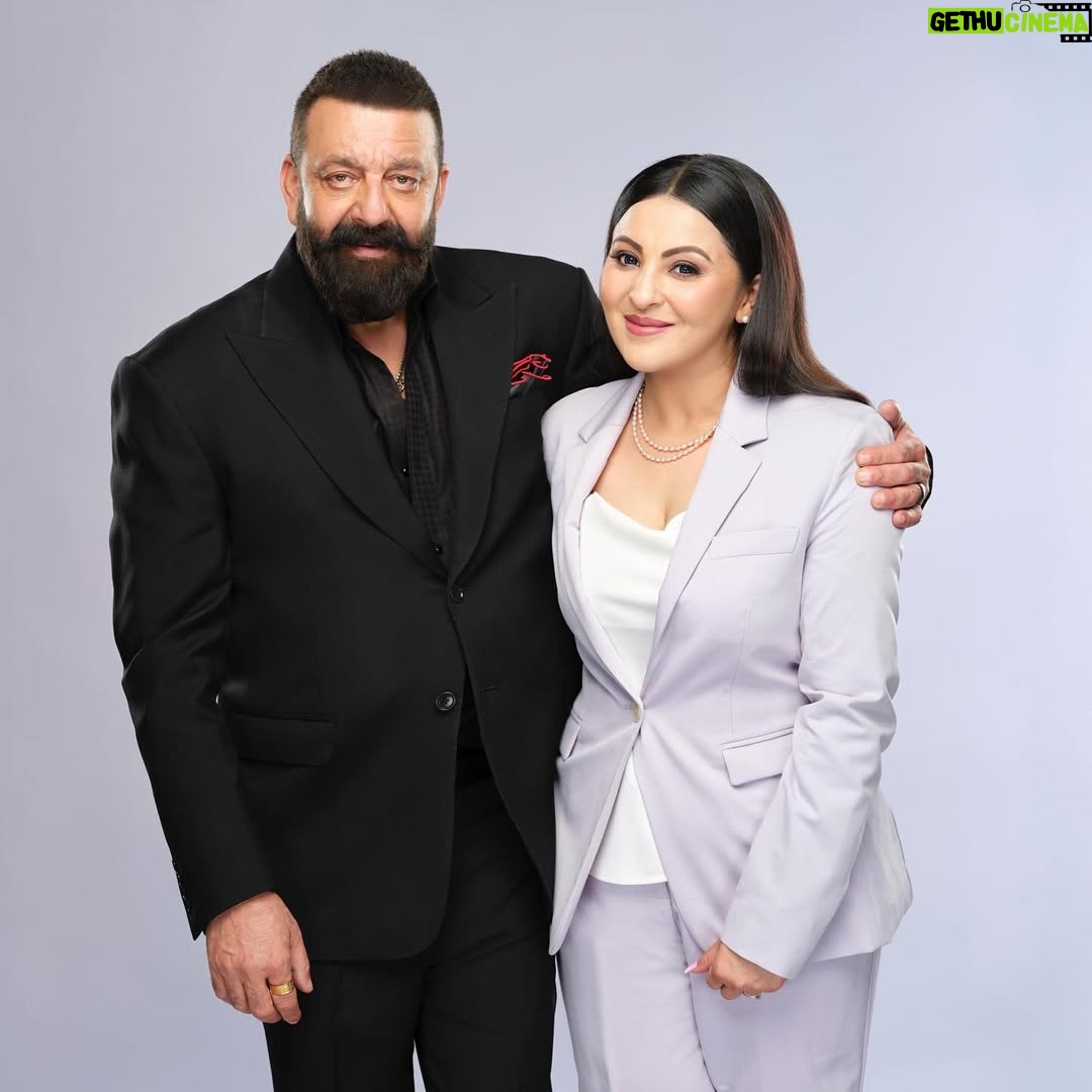Nishita Goswami - 49.7K Likes - With the legend himself — Sanjay Dutt 🙌✨ 

#SanjayDutt #Legend #shoot