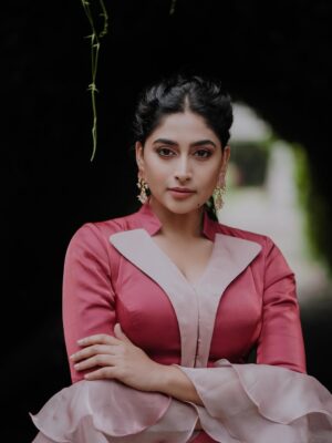 Nishvika Naidu Instagram - Twirling through lifeeeee 🌸
.
.
.
.
.
.
.
.
.
Styling: @likitha_suresh_
Outfit: @kushisampathkumar_couture
Jwellery: @purple_box_by_manasvi
Photography: @naveenvcphotography
Make up : @tintedhuesbysonali