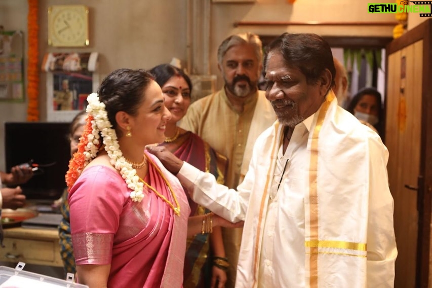 Nithya Menen - 869.5K Likes - 3 years of #Thiruchitrambalam 😊😊🩶!