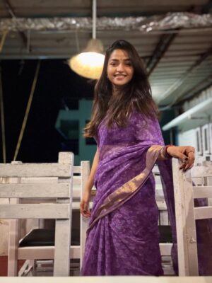 Nithya Ram Instagram - 💜  #menmetime #sareeswag #breezyevening #soulfulvibes