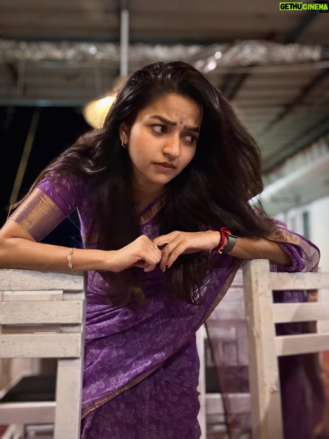 Nithya Ram - 106.8K Likes - 💜  #menmetime #sareeswag #breezyevening #soulfulvibes
