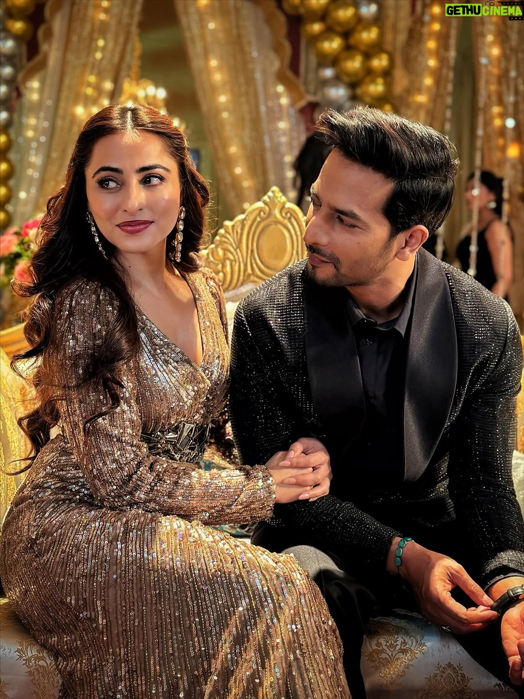Niyati Fatnani - 85.8K Likes - Pretty perfect when you shoot with friends🫰
 
Styled by: @partho_ghoshal 

#friends #abhimita #happyplace #perfect
