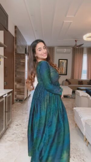Noopur Kalra Instagram - Mid week ootd check! š