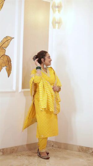Noopur Kalra Instagram - Outfit 3/7. Love a pretty yellow outfit š. This outfit is under INR 2k .
Jewellery: @vachijewels
Comment below for the link š
.
#noopurkalra